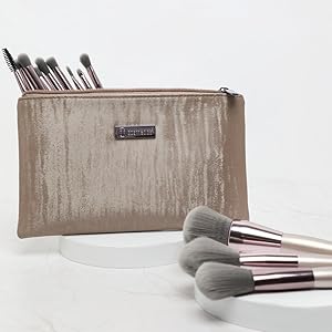 ✨ Set od 15 profesionalnih četkica za šminkanje + kozmetička torbica ✨