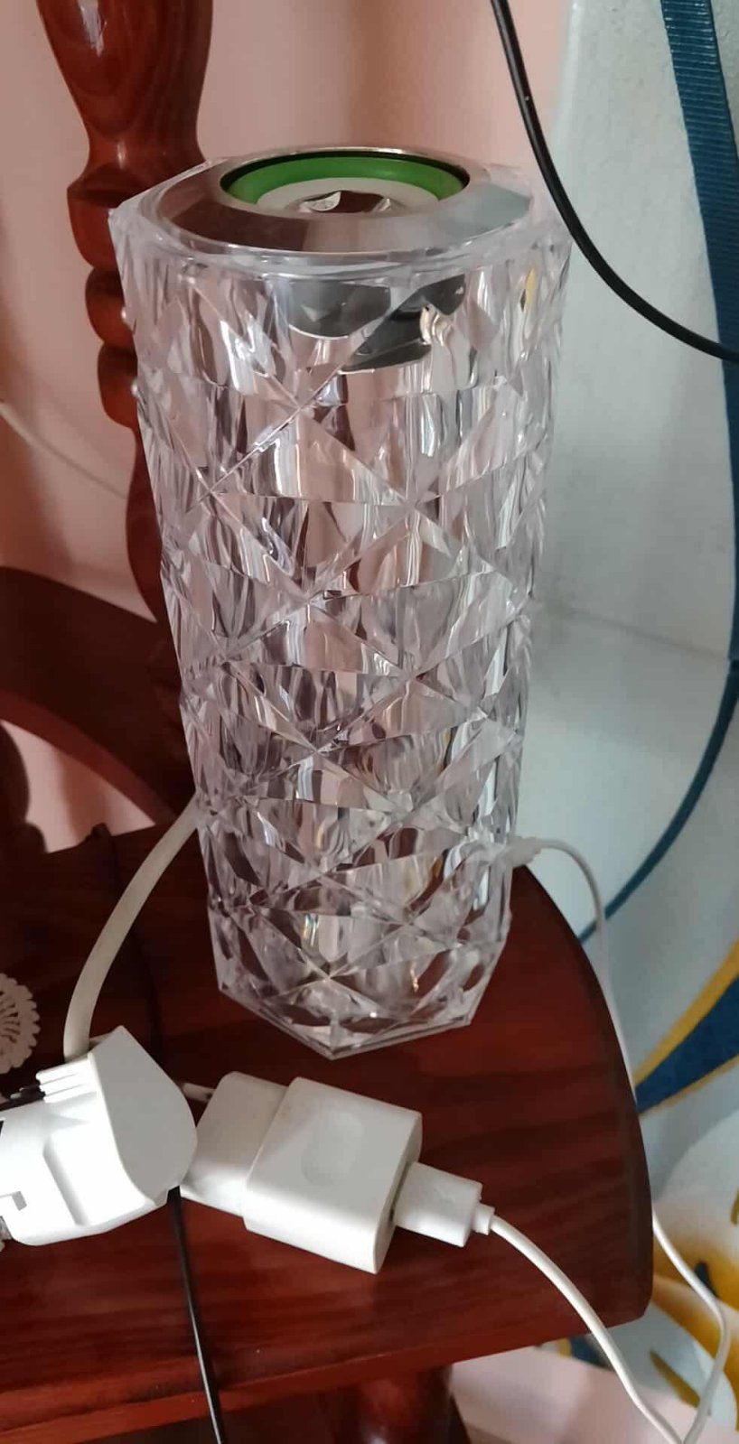 Prelepa lampa 2 u 1 I lampa I zvucnik za muziku