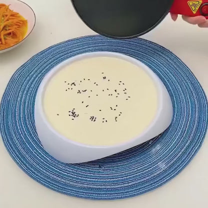 Savršeni tiganj za palačinke  Takodje uz njega ide I posuda za palacinke komplet za pravljenje (u prodaji trenutno najnoviji model po starima cenama akcija )